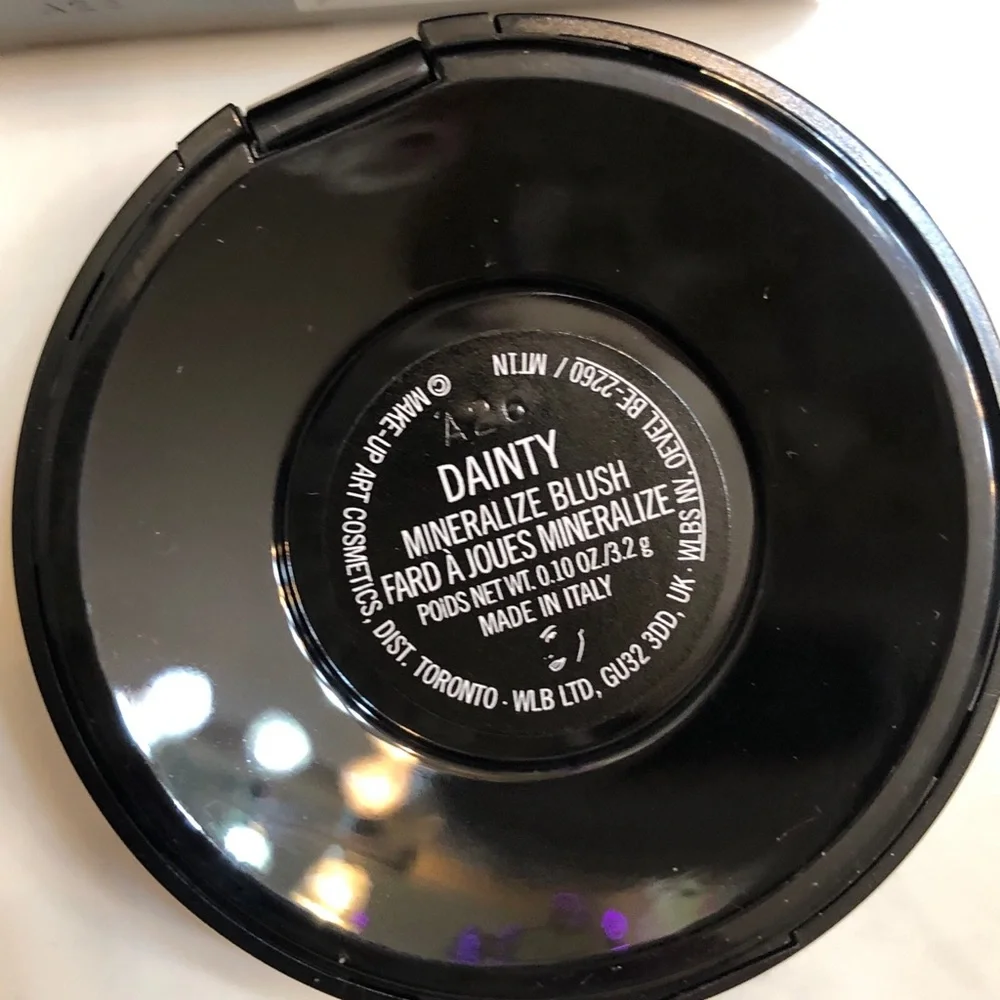 MAC Mineralize Baked Blush Shade Dainty 3.2g Full Size NIB